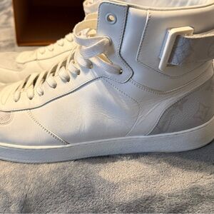 Louis Vuitton Ivory High-Top Sneakers